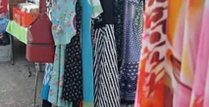 kaai rommelmarkt rotterdam