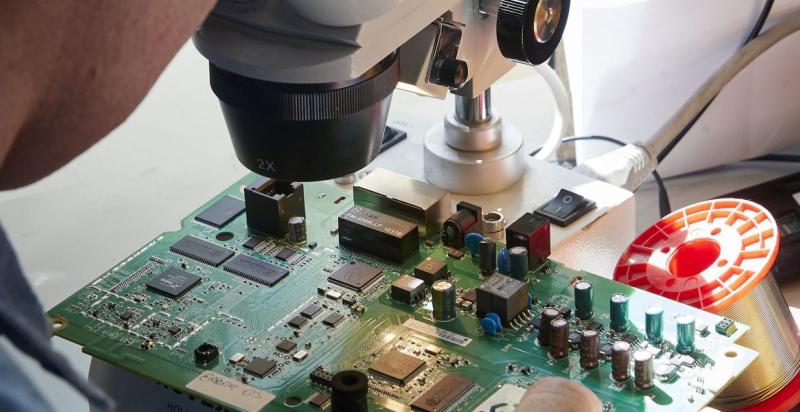 Moederbord wat gerepeteerd wordt