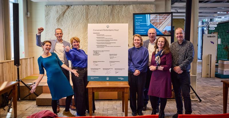 Het convenant is ondertekend en iedereen is blij