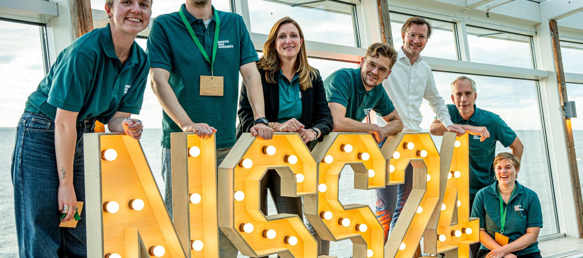 Zeven mensen van de organisatie van North Sea Seaweed 2024 op een rijtje